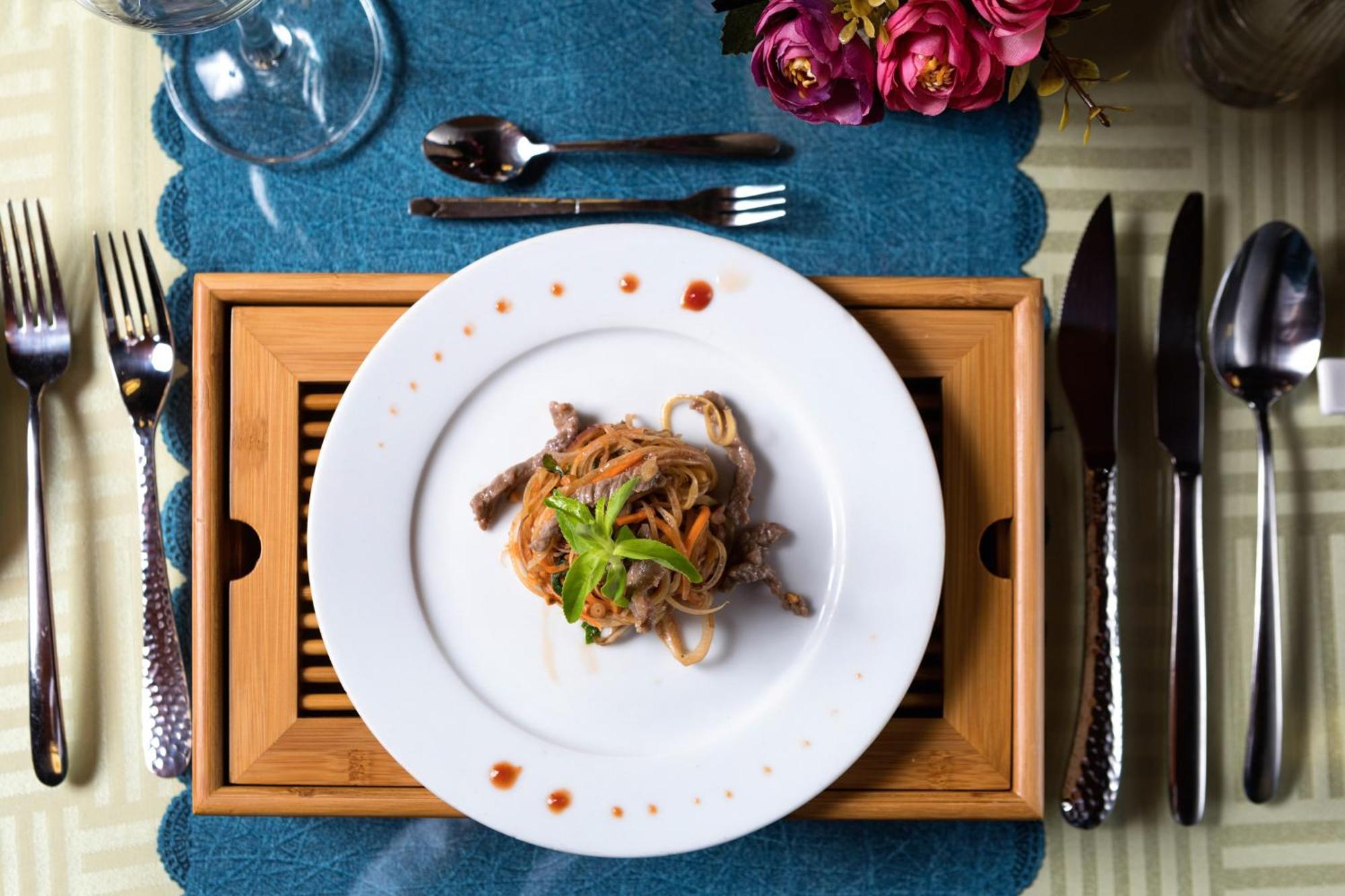 Charm Boutique Cruise Hotel Ha Long Bagian luar foto