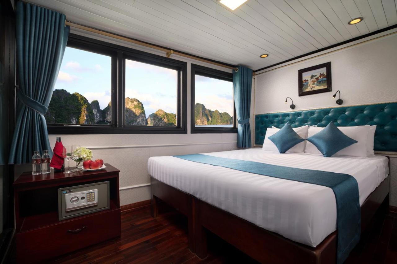 Charm Boutique Cruise Hotel Ha Long Bagian luar foto