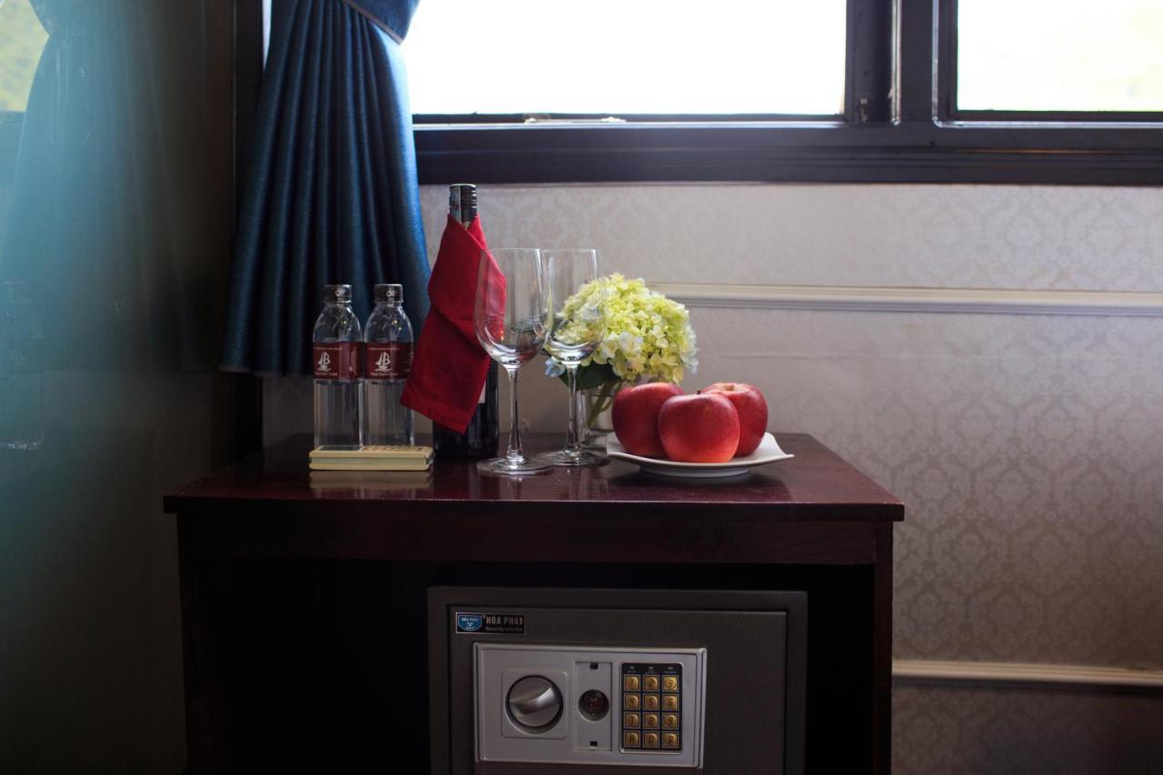 Charm Boutique Cruise Hotel Ha Long Bagian luar foto