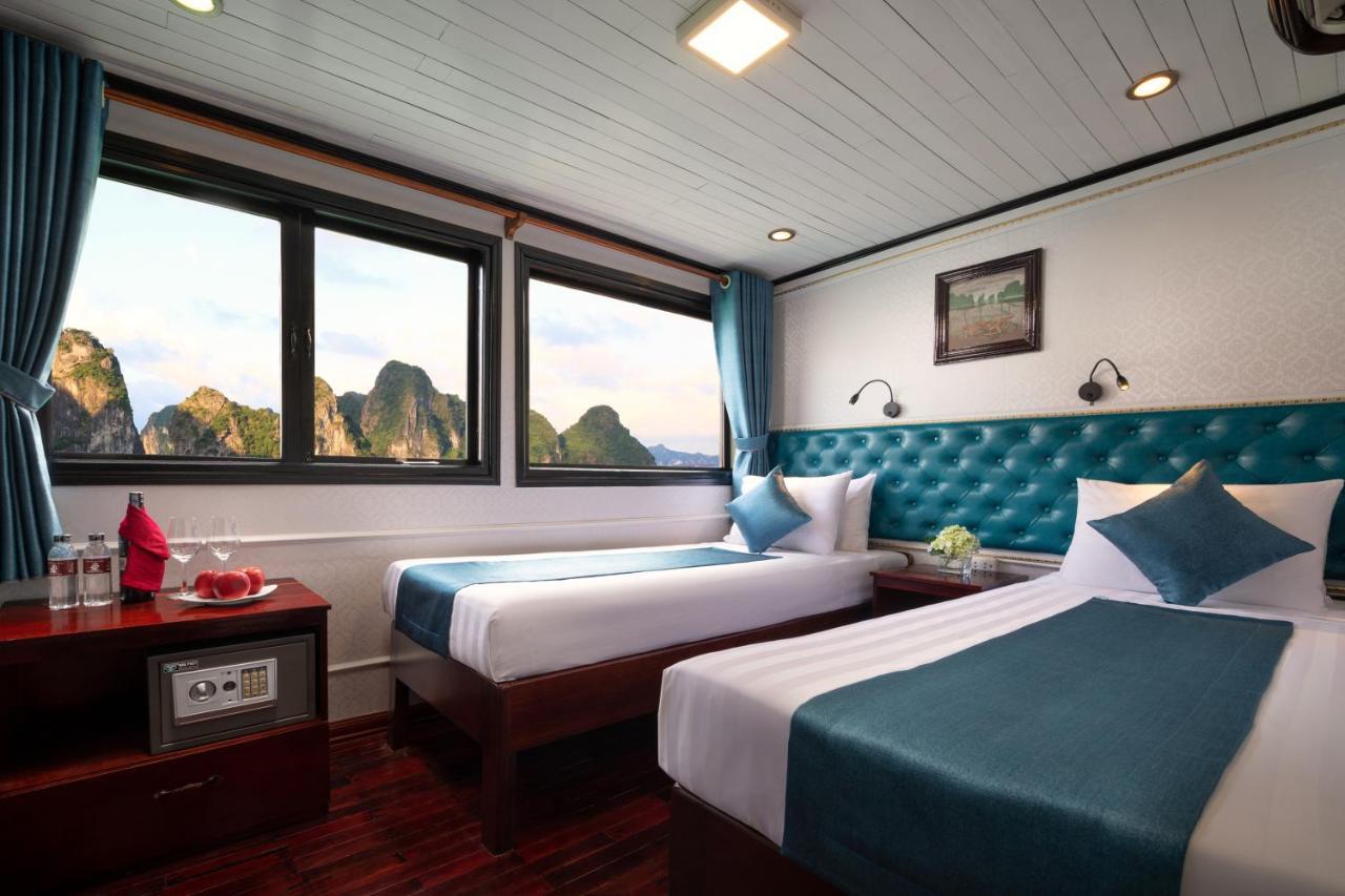 Charm Boutique Cruise Hotel Ha Long Bagian luar foto
