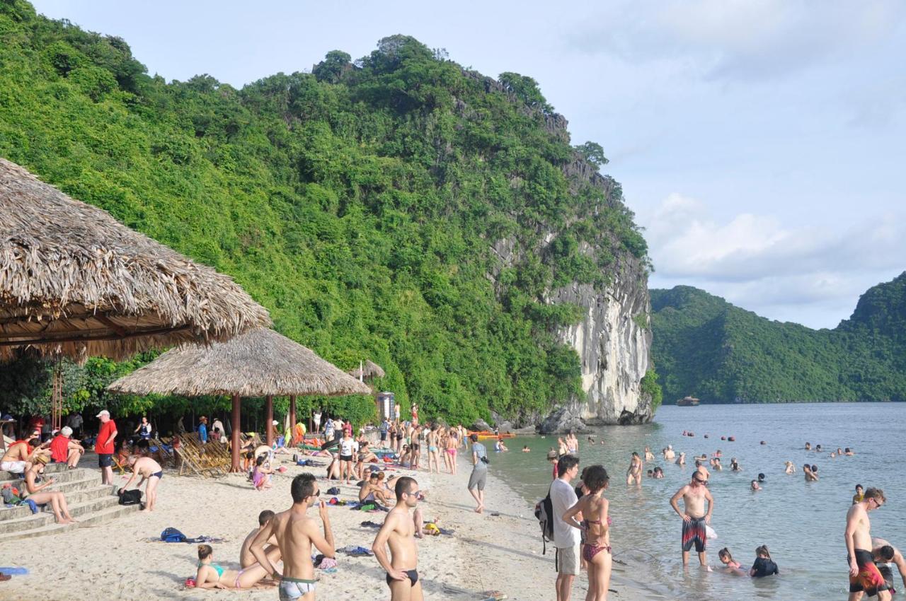 Charm Boutique Cruise Hotel Ha Long Bagian luar foto